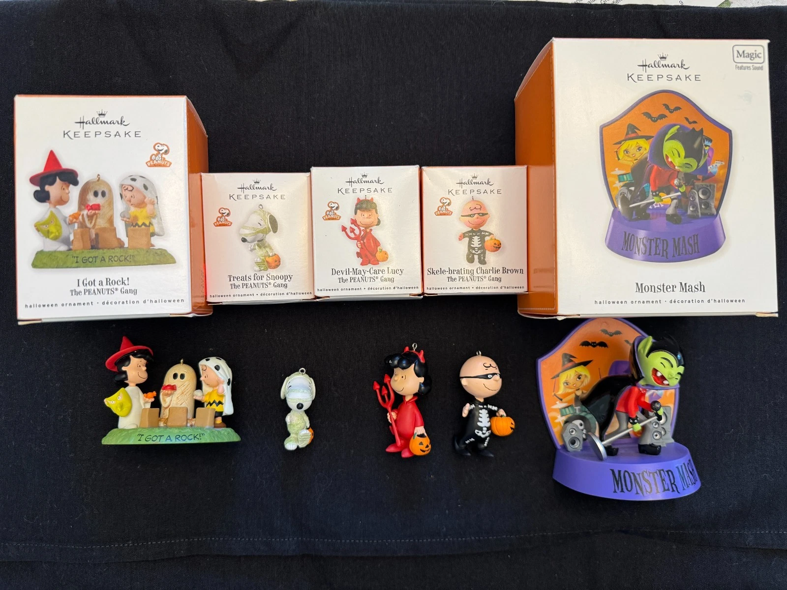 HALLMARK 2010 PEANUTS HALLOWEEN MINI ORNAMENTS LOT OF 5