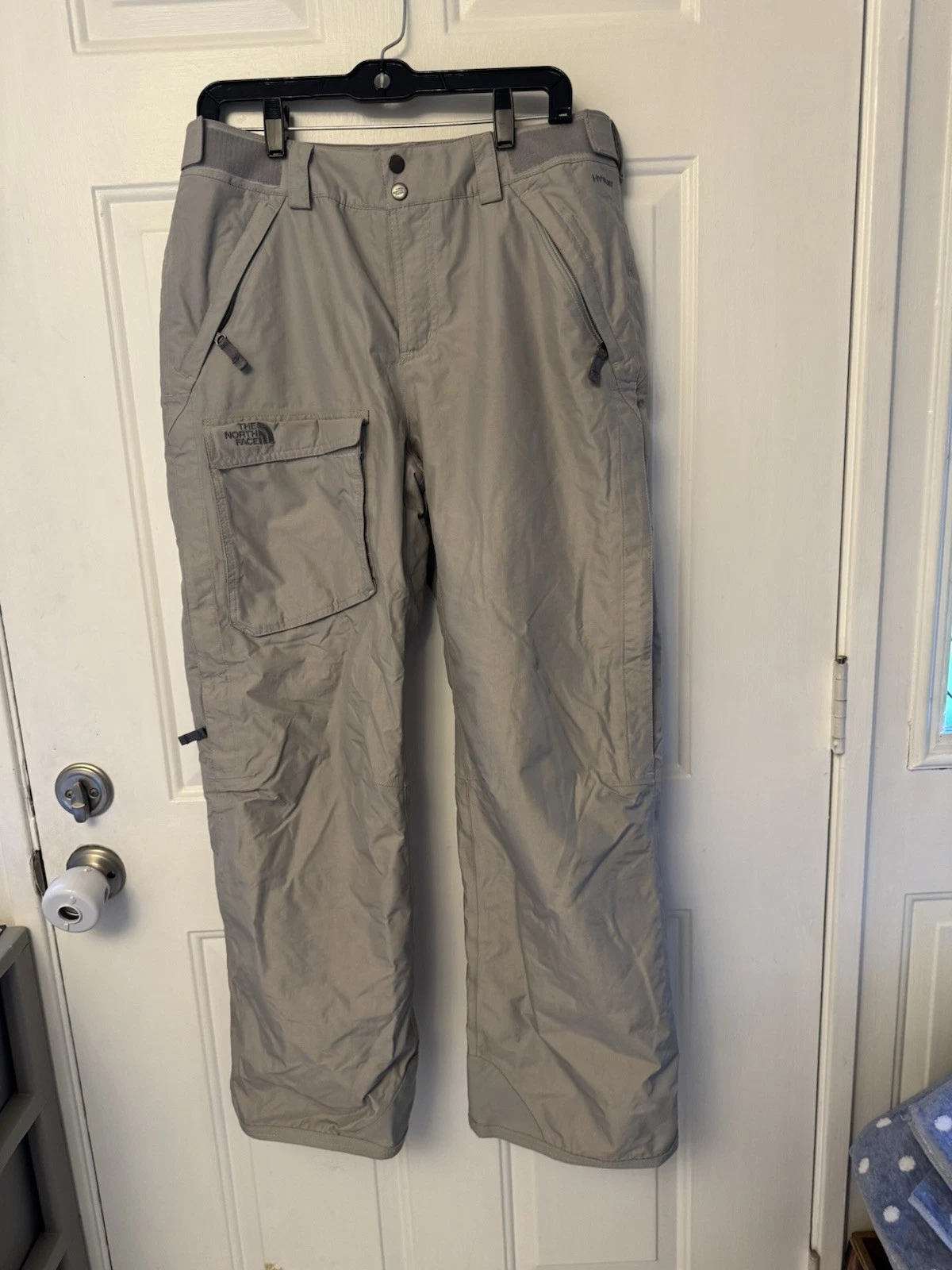 The North Face HyVent Snow Pants Womens Medium Gray Ski Snowboard 29 Inseam