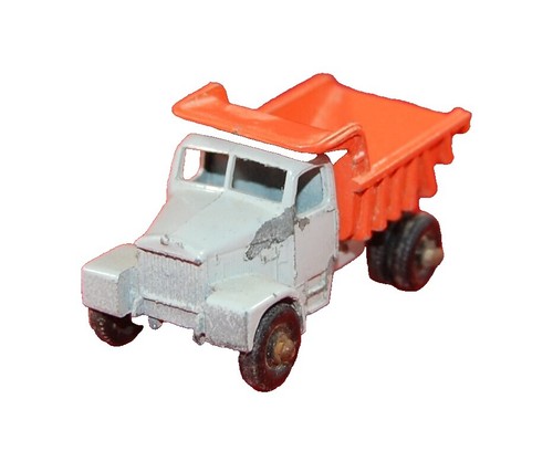 Matchbox 1-75 Series No 33 Ford Zephyr III Car is Mint, Box