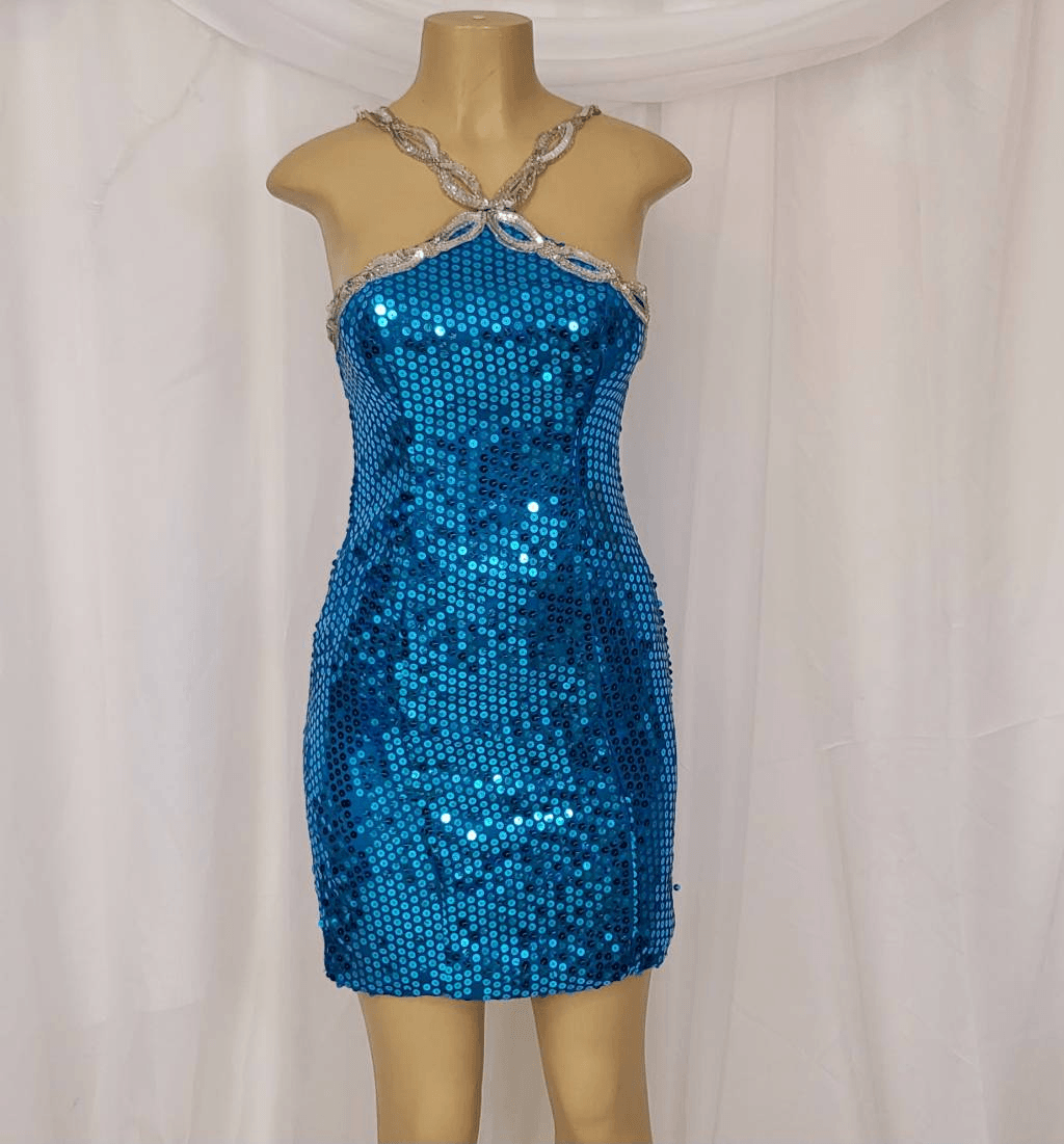 fitted casual midi dress Ivy in Black while the sleek design Rina Di Montella RD3248 Size:US size 2 c:Grey