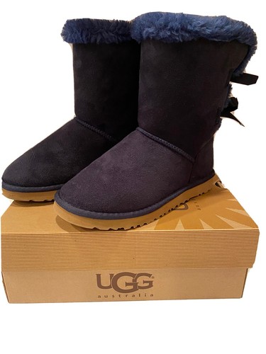 ugg bailey bow navy