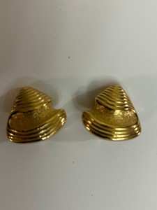 Authentic Vintage Christian Dior Textured  Scupltural Shell Gold Plated Clip-on Earrings
