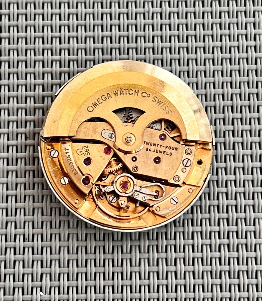 Reloj OMEGA Seamaster Cal 562 Movimiento Automático Hombre Esfera Dorada De Colección 24J Foto 2 de 4