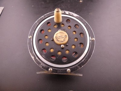 Vintage Pflueger Medalist Shakespeare. No. 1495 1/2 Fly Fishing Reel