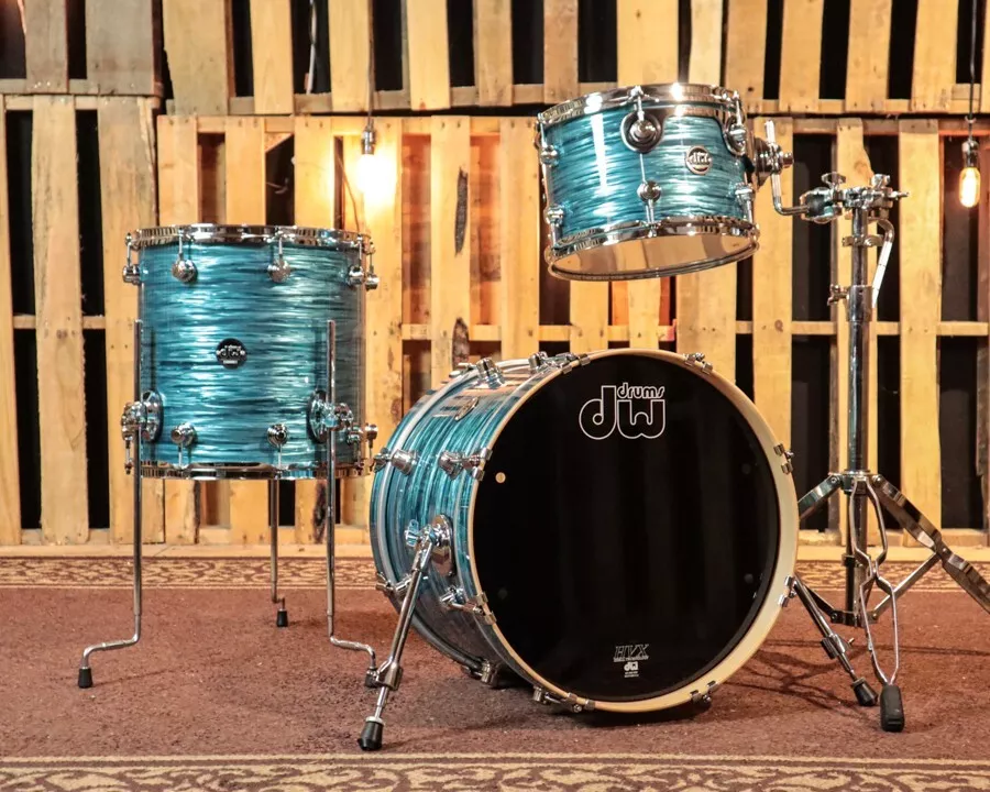 DW Performance Turquoise Oyster Bop Drum Set 14x18 8x12 14x14