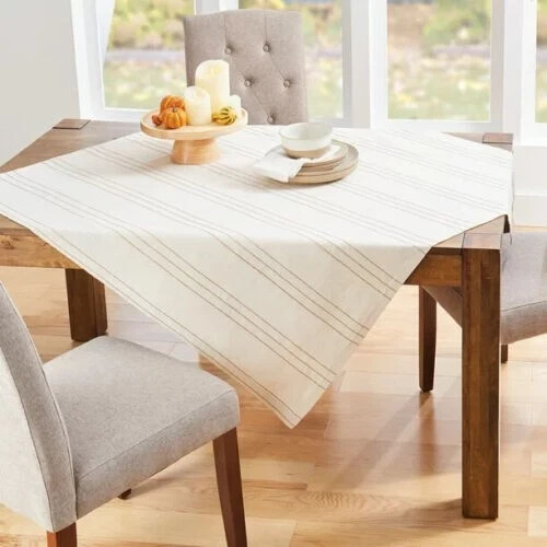 Set of 2 Table Throws - Ashwell Stripe & Metallic Cotton Papyrus 50 x 50 - Image 4 of 4