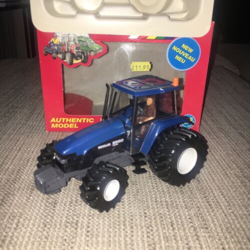Britains 9444 New Holland 8560 Tractor Flotation Tyres Mint Model. BOx VG - Picture 1 of 11