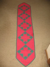 Vintage Handmade Finished Christmas Table Runner Red Green Fabric Hand Quilted
