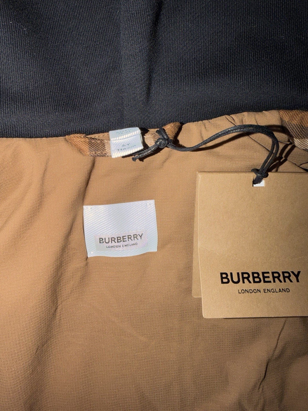 Stylish Burberry Kids Jacket 6Y - Cozy Checkered Winter Wear image 2