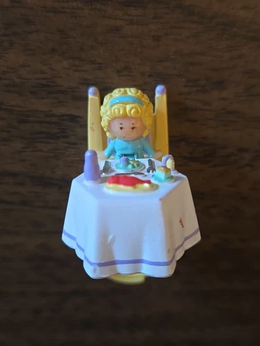 Dinnertime Polly Pocket ring NO COMPACT 