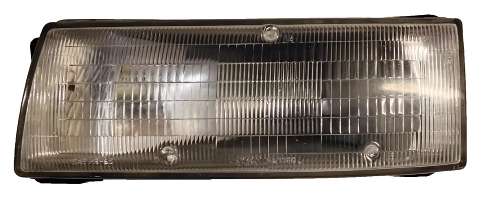 Faro conductor izquierdo Nissan Máxima: 1989, 1990, 1991, 1992, 1993, 1994 Foto 2 de 4