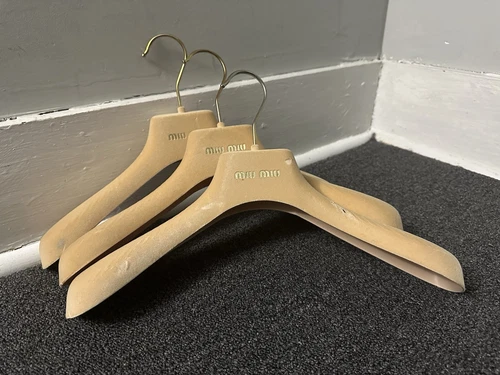 Lotto di 3 ganci Miu Miu.