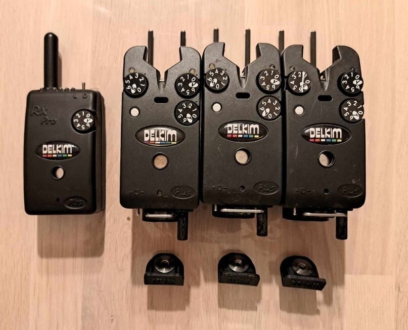 Delkim TXI Plus 3+1 (FULLSET) in White with Suitcase, Snag Ears D-Lok  System E