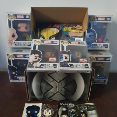 FUNKO MARVEL COLLECTORS CORPS - X-MEN MOVIE BUNDLE + 1 FLOCKED POPS + PROTEKTOREN