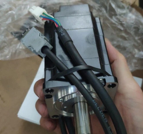 Servomotor 1 pieza Yaskawa SGMMS-04ADC6S SGMMS-04ADC6S nuevo en caja envío rápido - Imagen 3 de 5