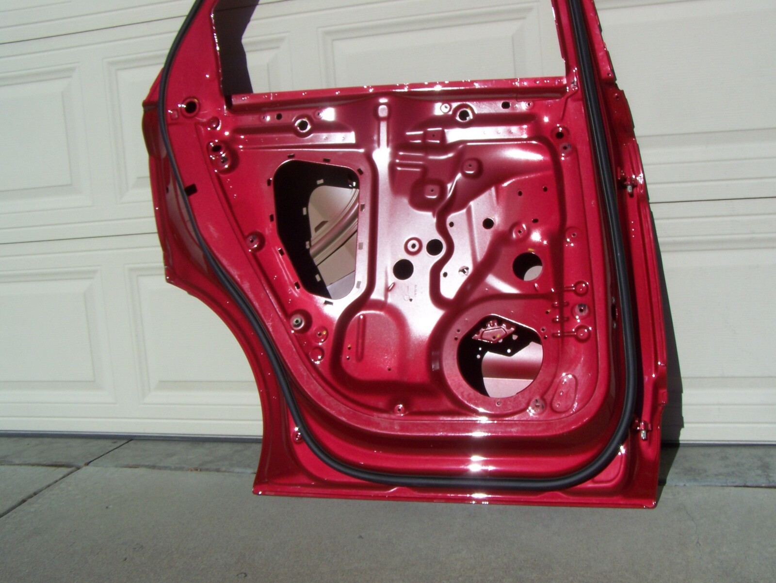 2017 2018 BENTLEY BENTAYGA DOOR LEFT Drivers REAR Shell 36A833311 OEM