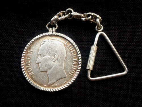 VINTAGE 1912 VENEZUELA BOLIVAR LARGE COIN STERLING SILVER KEY CHAIN 36 GRAMS~WOW - Picture 1 of 12