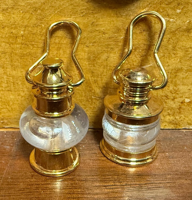 Pair of Miniature Gold Tone Antique Railroad Lanterns Clear Dollhouse