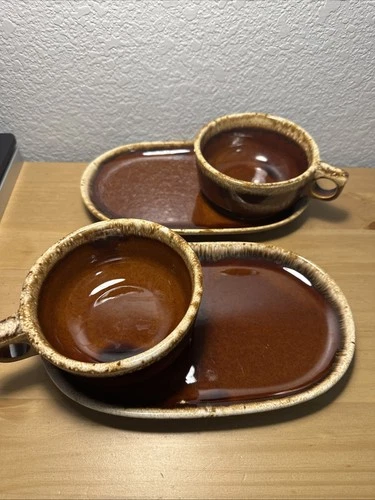 VTG Hull Pottery Brown Drip Soup Mug Snack Tray Sandwich Oven Proof  Set of 2