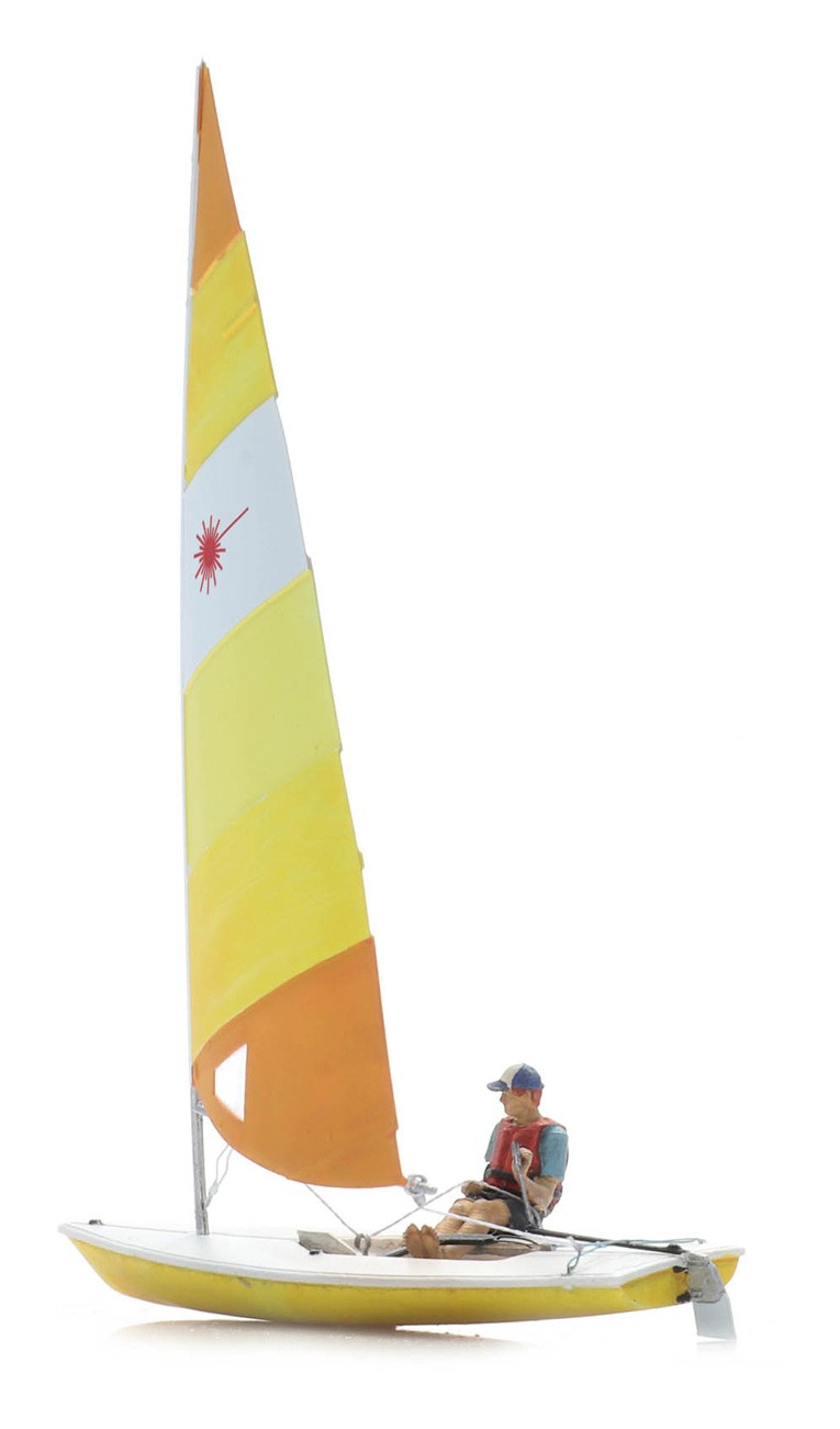 Artitec 387.593 - 1/87 / H0 Sailboat Laser + Figure - New