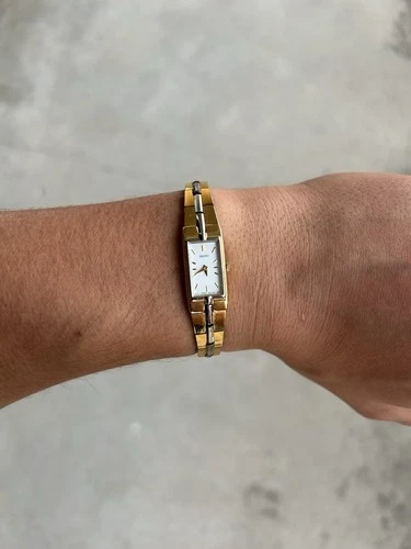 Seiko Ladies Two Tone Vintage Watch w/ White Dial - 2E20-7479