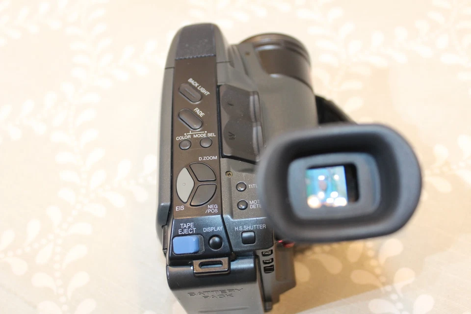 Panasonic PV-D496D Camcorder VHSC 22x Digital 16x Optical Zoom w/Extras TESTED - Image 3 of 4