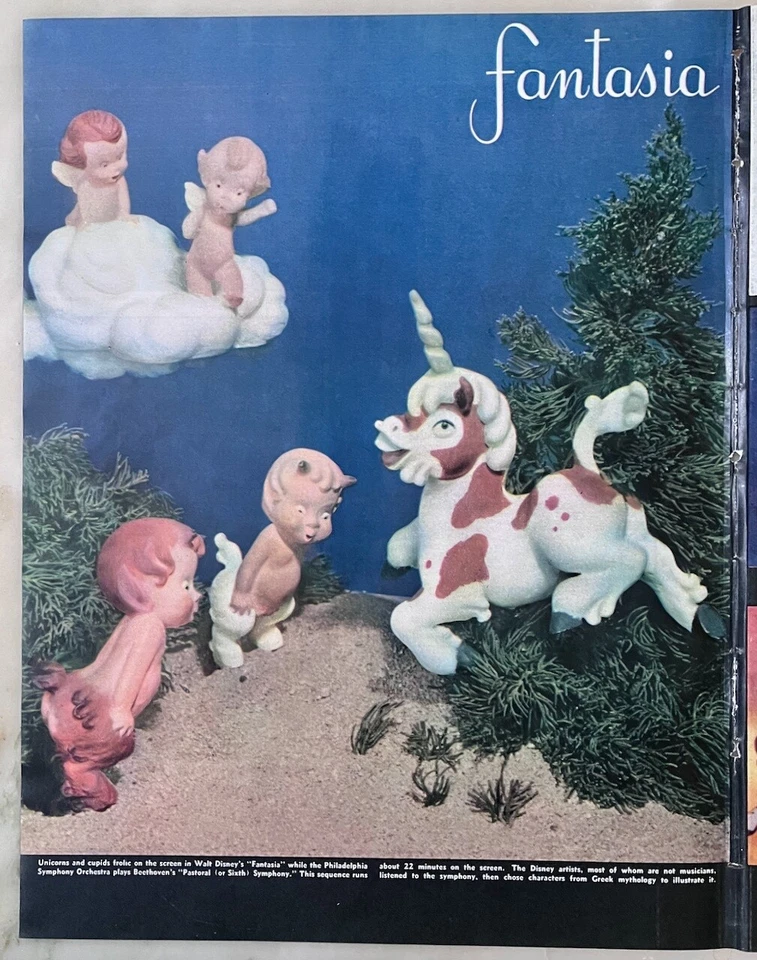 Revista de doble página 1940 característica - Fantasía, película de Disney, colorido Foto 2 de 2