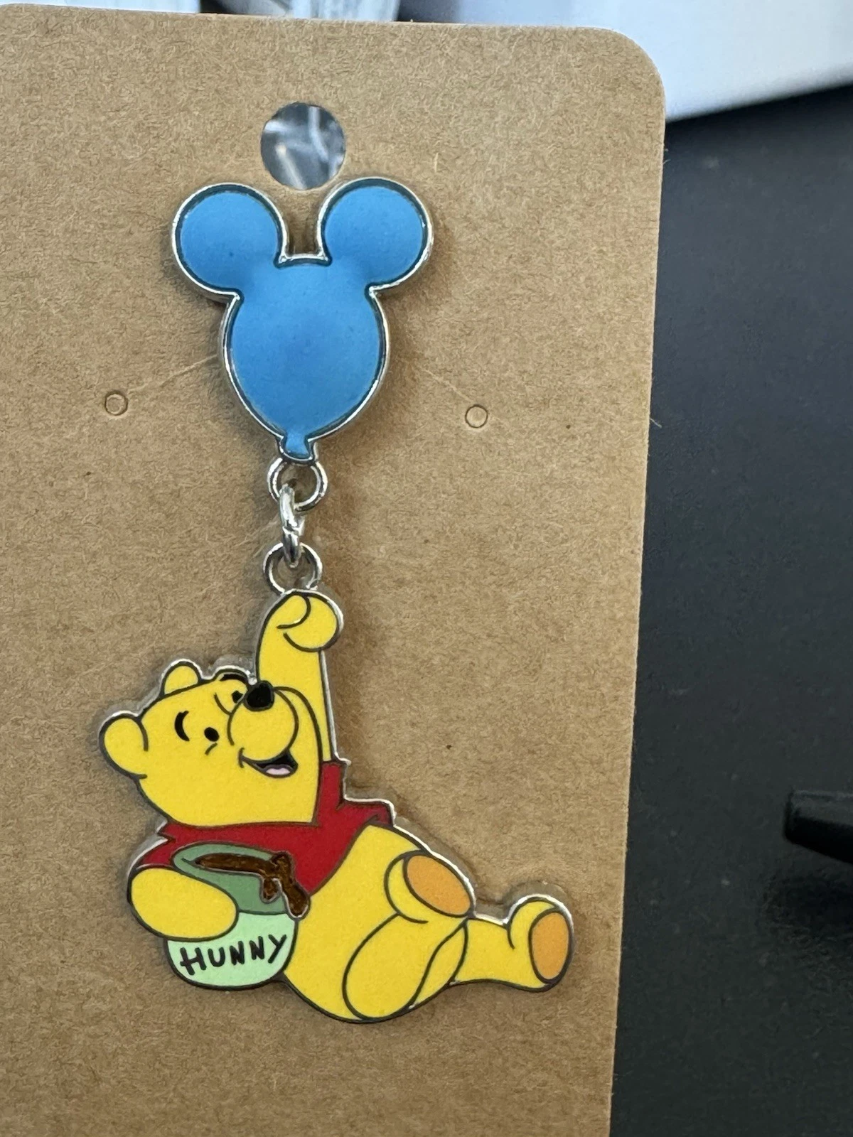 Disney 2019 Winnie the Pooh Dangle Balloon Hunny Pin