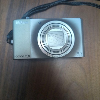 Nikon COOLPIX S8000 Compact Digital Camera Excellent Condition Light Wear