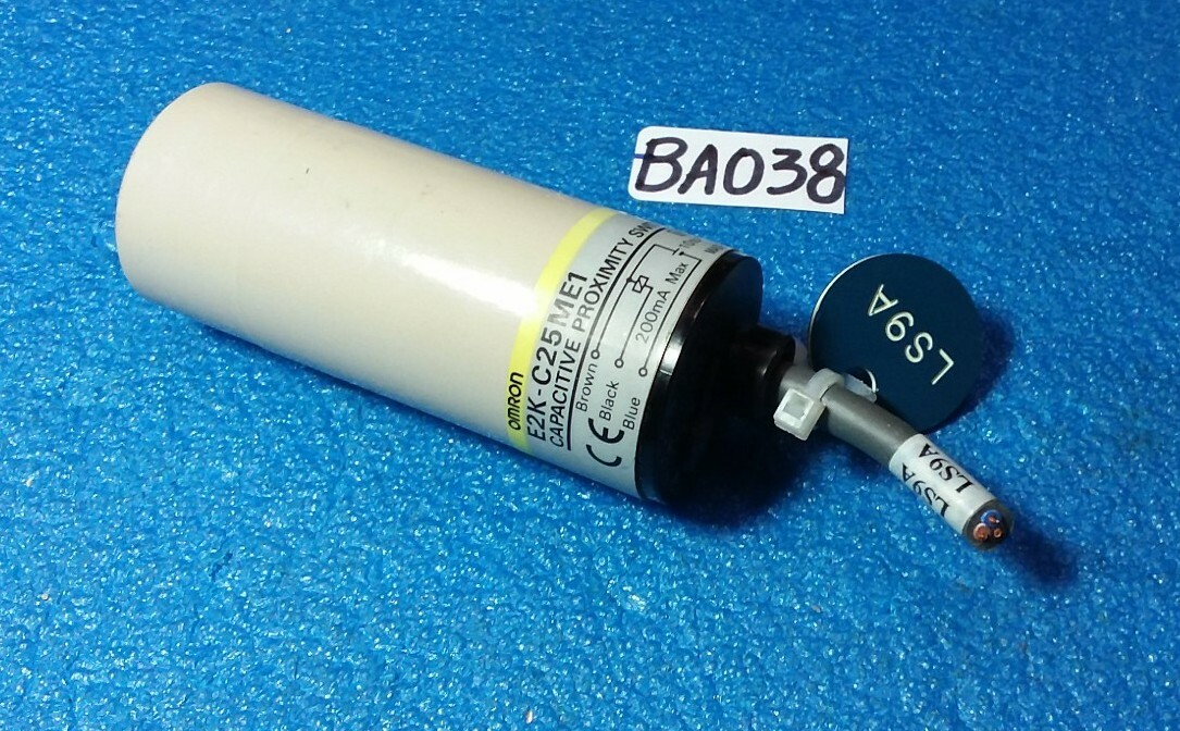 OMRON E2K-C25ME1 CAPACITIVE PROXIMITY SWITCH