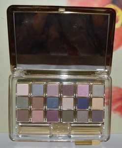 estee lauder deluxe eyeshadow compact