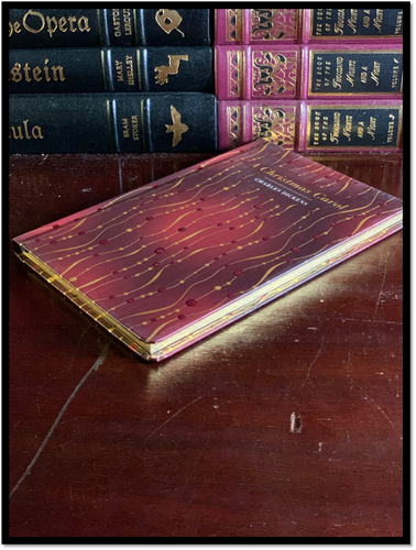 A Christmas Carol New Ultimate Gift Edition Hardcover with Ribbon & Gold Edges - Picture 3 of 5