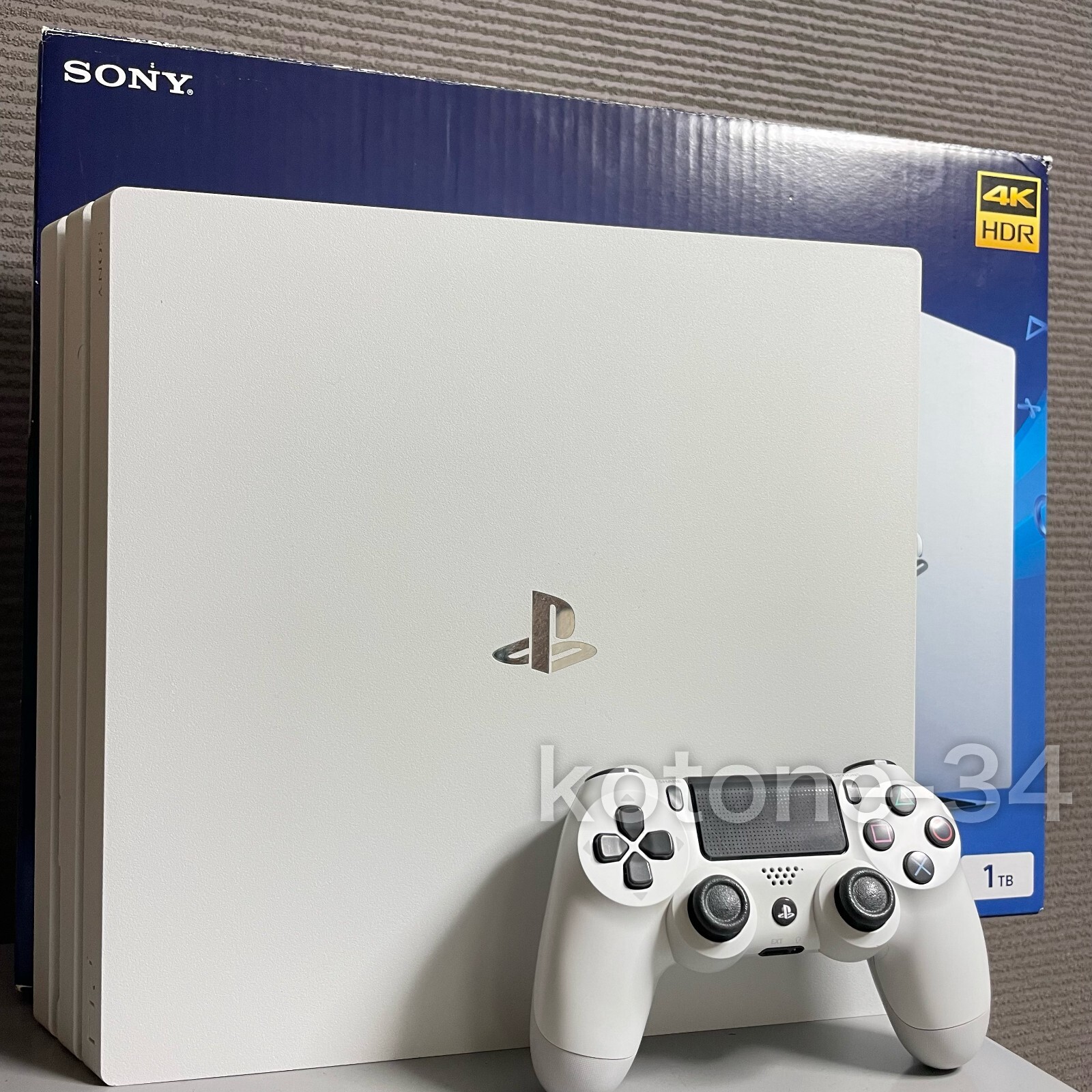 PS4 Pro CUH-7200BB02 1TB 4K クタクタ HDR(初期化済)