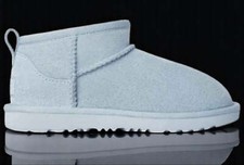  1130750K-SFOA YOUTH UGG CLASSIC ULTRAMINI