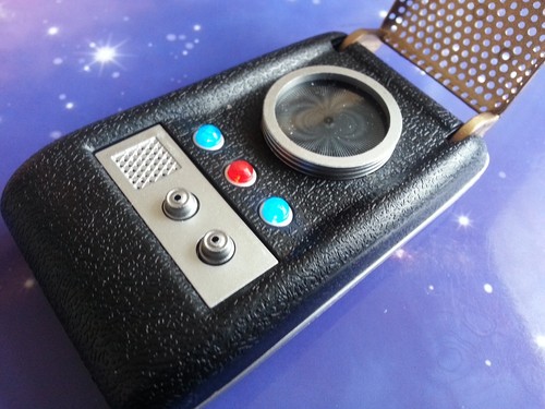 Star Trek Communicator Electronic Light & Sound Prop Toy Classic Original Series - Picture 4 of 13