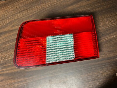1999-2000 BMW E39 STATION WAGON Trunk Tail Light Lamp 540i 528i 540iT 528 Right