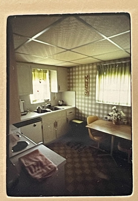 Retro Interior Design 1960s~70s Kitchen - Mobile Home? 1982 Ektachrome Slide