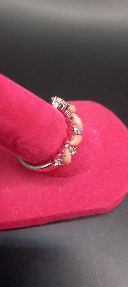 Camille Lucie Firmado Tono Rodio con Acento Circonitas Cúbicas y Cuentas Rosa Talla 8 Foto 4 de 4