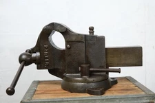 Vintage Charles Parker 271 Bench Vise Swivel Jaw With Pin Swivel Base USA MADE