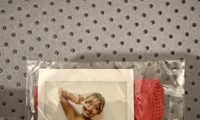 SEHR SELTEN VERSIEGELT NUR EIN NATSUKA Foto und Kostüm Bonus Artikel 1 von 1