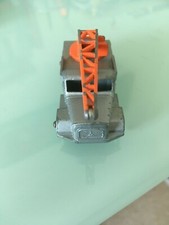 Camion grue Lesney, Magirus-Deutz, n°30, argent et orange. Jeu porté.