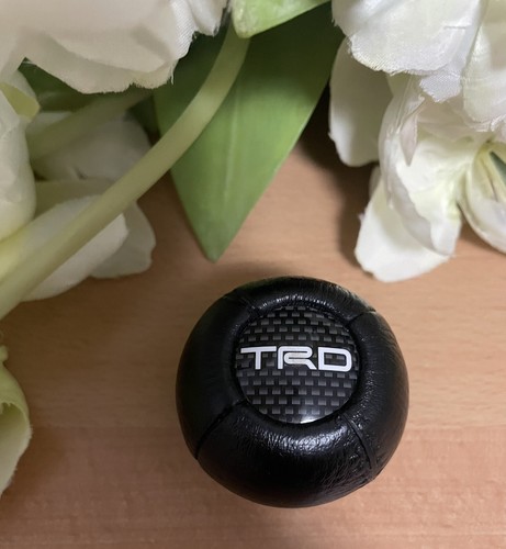 00 - 09 TOYOTA UNIVERSAL TRD MANUAL SHIFTER KNOB TRD CARBON LOGO BLACK OEM.