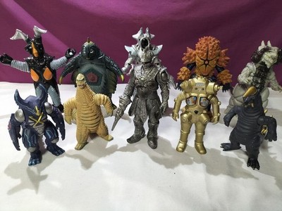 Ultraman Sofubi Kaiju Soft Vinyl Sammlerstück mehrere Figuren Bandai Lot
