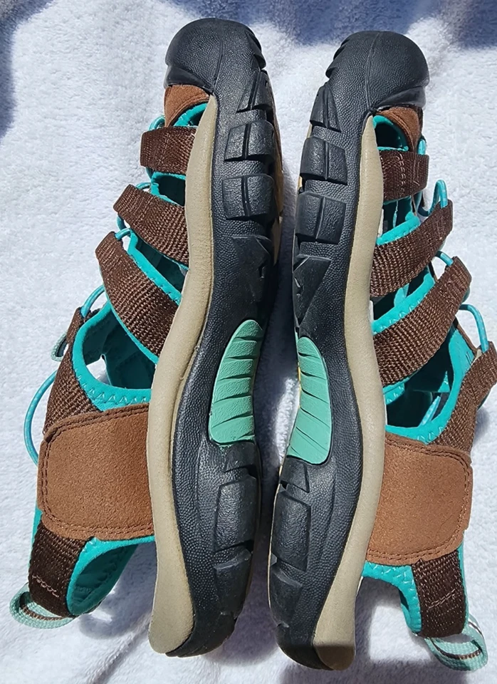 Keen Newport Womens 8.5 Brown and Turquoise Sandals  - Image 4 of 4