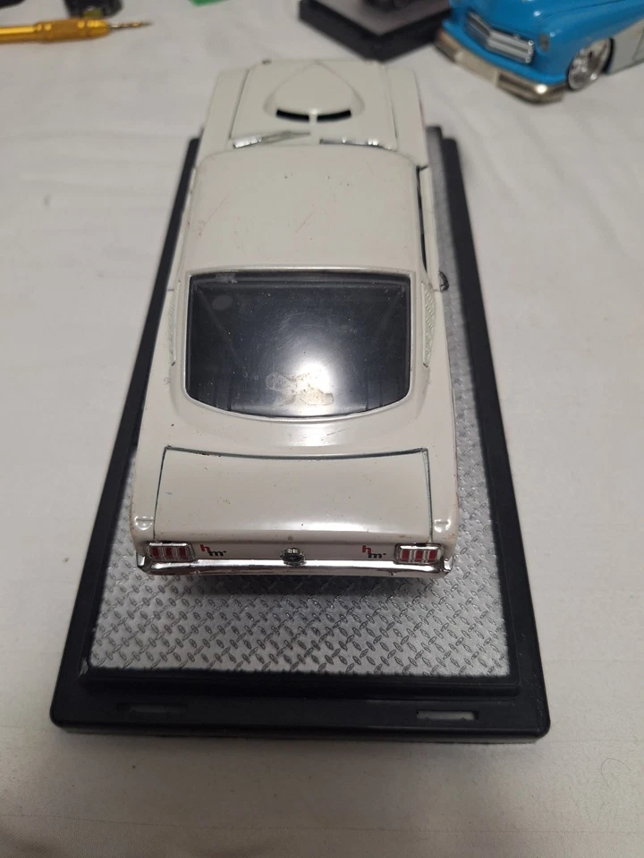 M2 MACHINES 1965 FORD MUSTANG  FASTBACK 2+2 R91 21-19  HOLMAN MOODY 1/24 - Image 4 of 4
