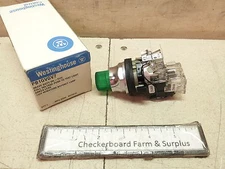 NOS Westinghouse Eaton Indicator Light Bayonet Lamp Green Lens  PB1GVGV7 120V
