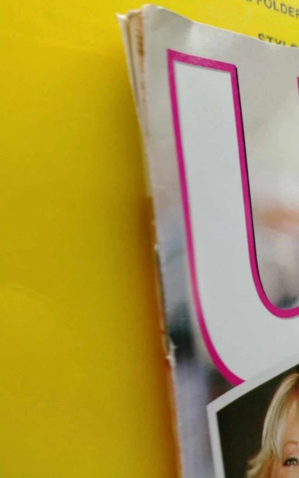 Tori Spelling US Weekly magazine PAMELA ANDERSON Carmen Electra SHANNEN DOHERTY - Image 4 of 4