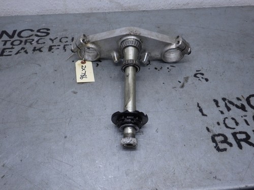 Kawasaki ZX6R J1 J2 A1P 636 Bottom yoke ZX786 - Picture 3 of 4