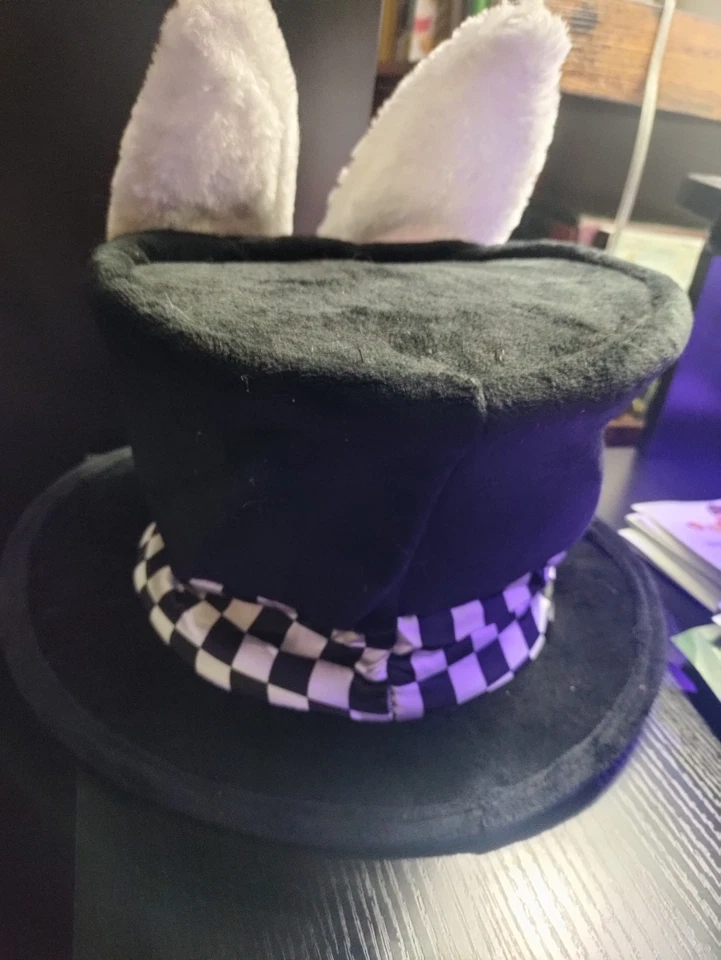 Sombrero de terciopelo negro Alicia en el País de las Maravillas Sombrerero Loco con orejas de conejo Foto 4 de 4