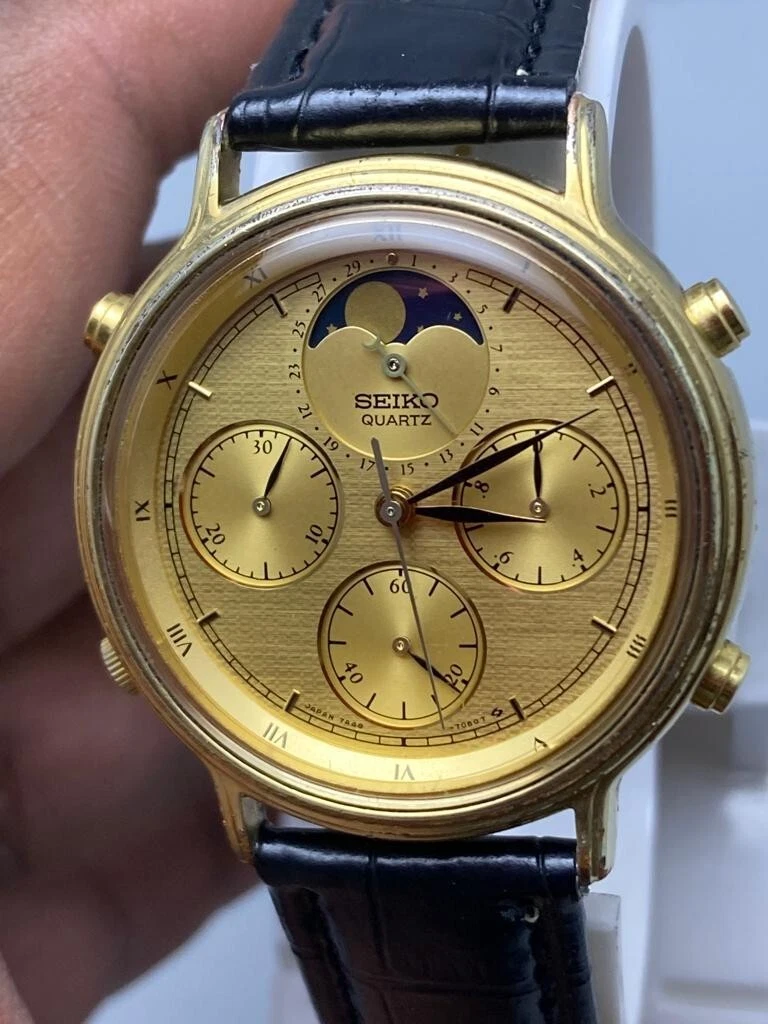 Vintage Seiko 7A48-702A Moon Phase Chronograph Quartz Men's Wristwatch